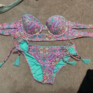 Shade shore bikini set size 32B top Medium bottom